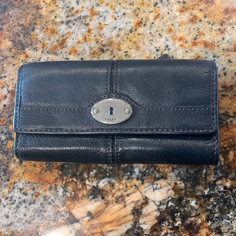 Fossil wallet. Leather
